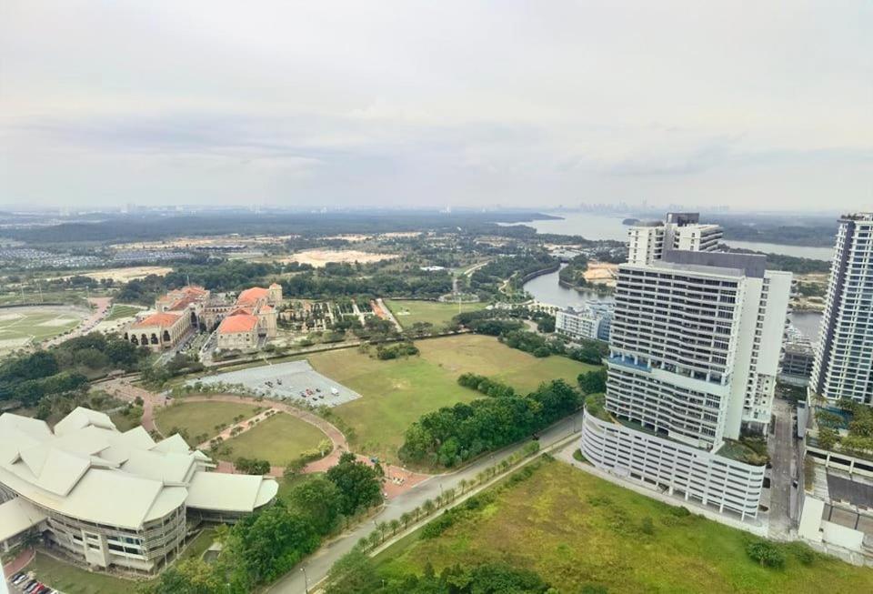 1519 Almas Suites Seaview Sunrise Netflix By Stay Nusajaya  Exteriér fotografie