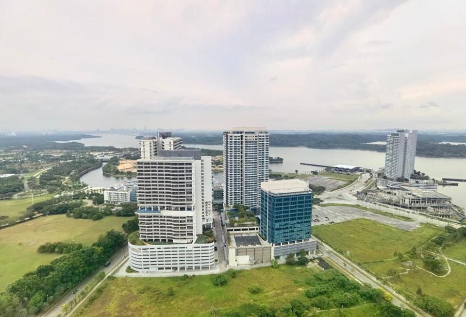 1519 Almas Suites Seaview Sunrise Netflix By Stay Nusajaya  Exteriér fotografie